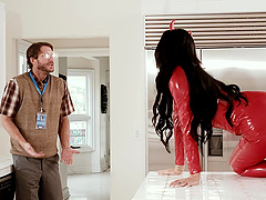 Venus Valencia and Lindsey Lakes team up for a steamy threesome with Ryan Mclane