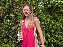 Couple gets kinky in their car with a steamy blowjob and missionary action