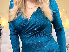 Blonde bombshell seduces with big tits on webcam