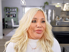 Hot chick Jenna Love rides cowgirl style to orgasmic climax