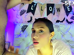 Natural tits bouncing during a steamy webcam session