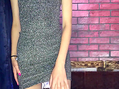 Young webcam girl shows off her skills