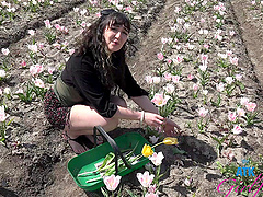 Petite brunette Zoey Jpeg takes a wild ride in pov