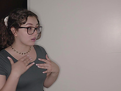 Glasses-wearing milf gets her shaved pussy licked by younger babe