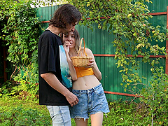 Helgi Verhiniz and his girlfriend have hot sex in the living room.