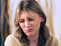 Jenna Starr and Melody Marks give a handjob and blowjob in a hot threesome