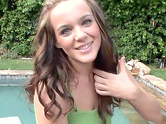 Shaved hottie Kelly Skyline gets fingered by her lesbian lover