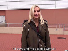 Beautiful woman with natural tits Steve Q has sex in a car