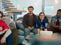 Horny brunette Isiah Maxwell gets a messy blowjob from her partner