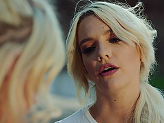 Natural tits and pussy licking in hot lesbian action