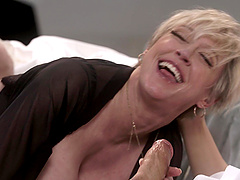 Dee Williams is a tattooed pornstar who performs hot sex in missionary position.