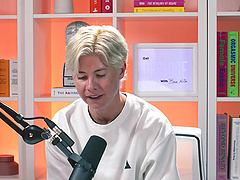 Chanel Camryn's solo performance with vibrator ends up in great pleasure