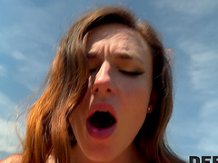 Czech couple enjoys hot pussy licking in reality video