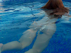 Natural tits and a nice ass get fucked outside