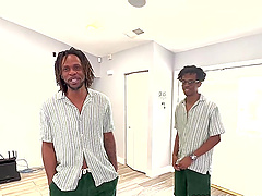 Natural tits blonde Mandy Waters in hot threesome scene