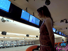 Brunette beauty Zoey Jpeg gets a sloppy blowjob from her lover.