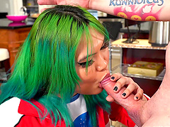 Ts babe Kai Bailey fucked by two hung dicks