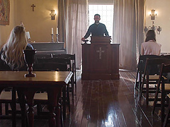 Brunette Penelope Kay gets her asshole gapped by Tommy Pistol