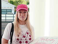 The couple has a great sex on the oiled body of River Lynn