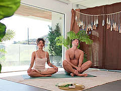 Medusa rides Dan Damage’s cock like a pro in doggy style