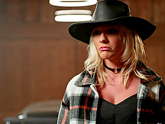 Kenna James and Anna Claire Clouds share a big cock