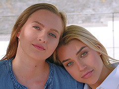 Alberto Blanco and Stacy Cruz share Elena Vedem’s pussy