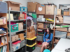 Babe Taylor May fucked in missionary by Tommy Gunn