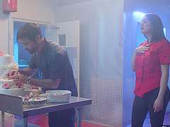 Lustful Alyx & lucky Fate: Curvaceous Brunettes