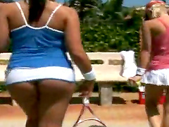 Curvy tennis players are having a lesbian sex