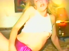 Retro blonde amateur slut in homemade video masturbating