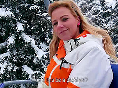 A guy meets a chick while skiing and ends up banging her