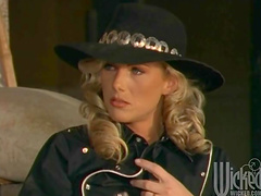 Ardent group lesbian sex with Mandi Frost, Shayla La Veaux and others