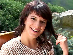 She got fucked out on the lawn for a nice cumshot reward